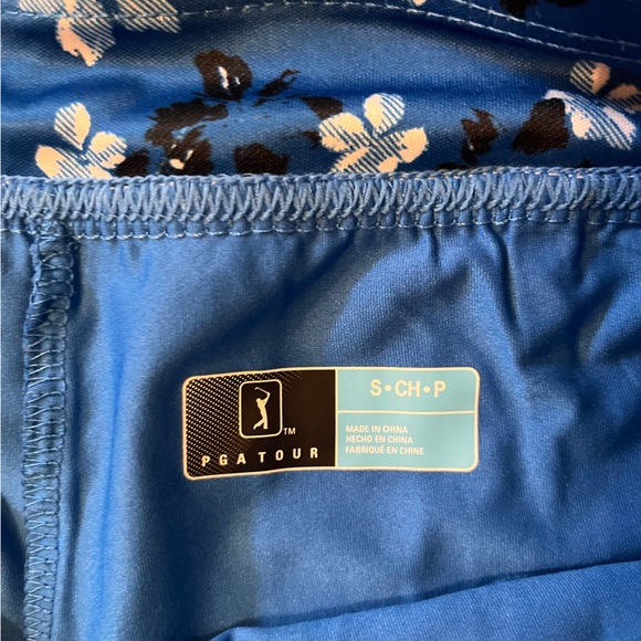 Women’s golf apparel bundle - Picture 7 of 16